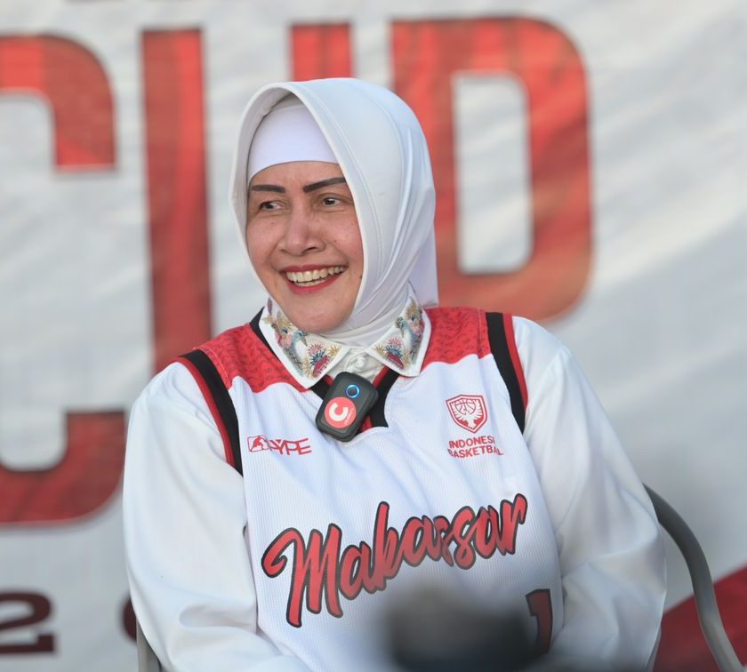 Ketum Perbasi Kota Makassar saat menghadiri pembukaan turnamen RBC Cup 2023 di Ciputra Basketball Court, Senin (31/07/2023).