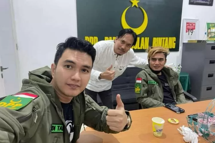 Aldi Taher di Kantor PBB