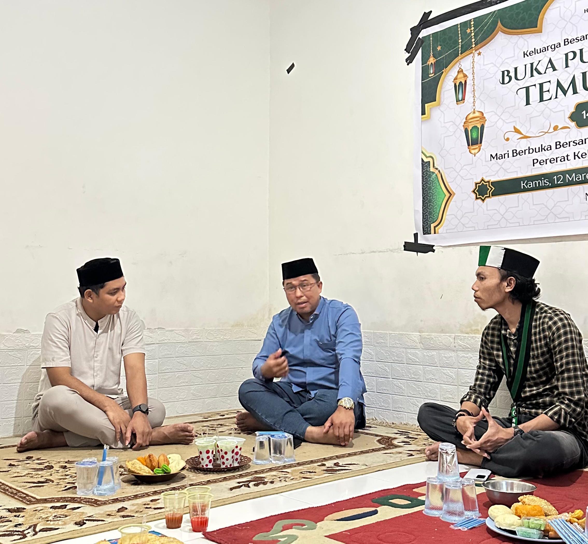 Himpunan Mahasiswa Islam (HMI) MPO Cabang Makassar menyelenggarakan kegiatan buka puasa bersama yang dirangkaikan dengan temu alumni pada Kamis (12/3/2026).